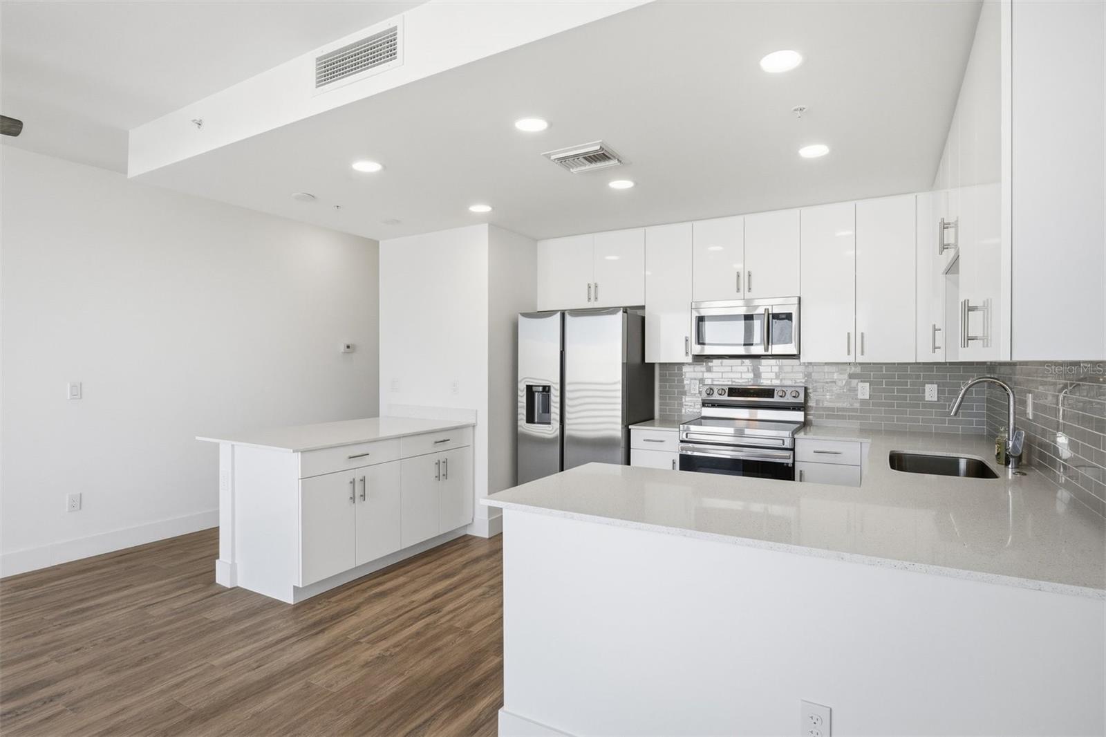 THE STRAND - Residential