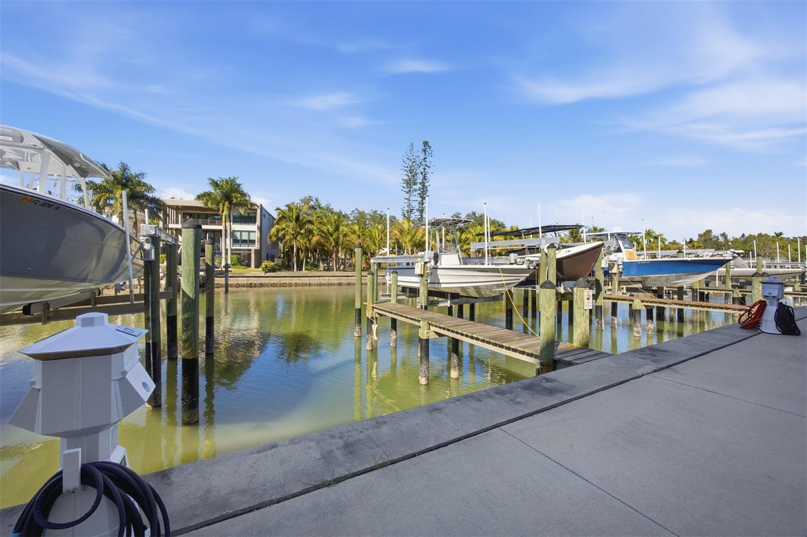 THE STRAND - Residential