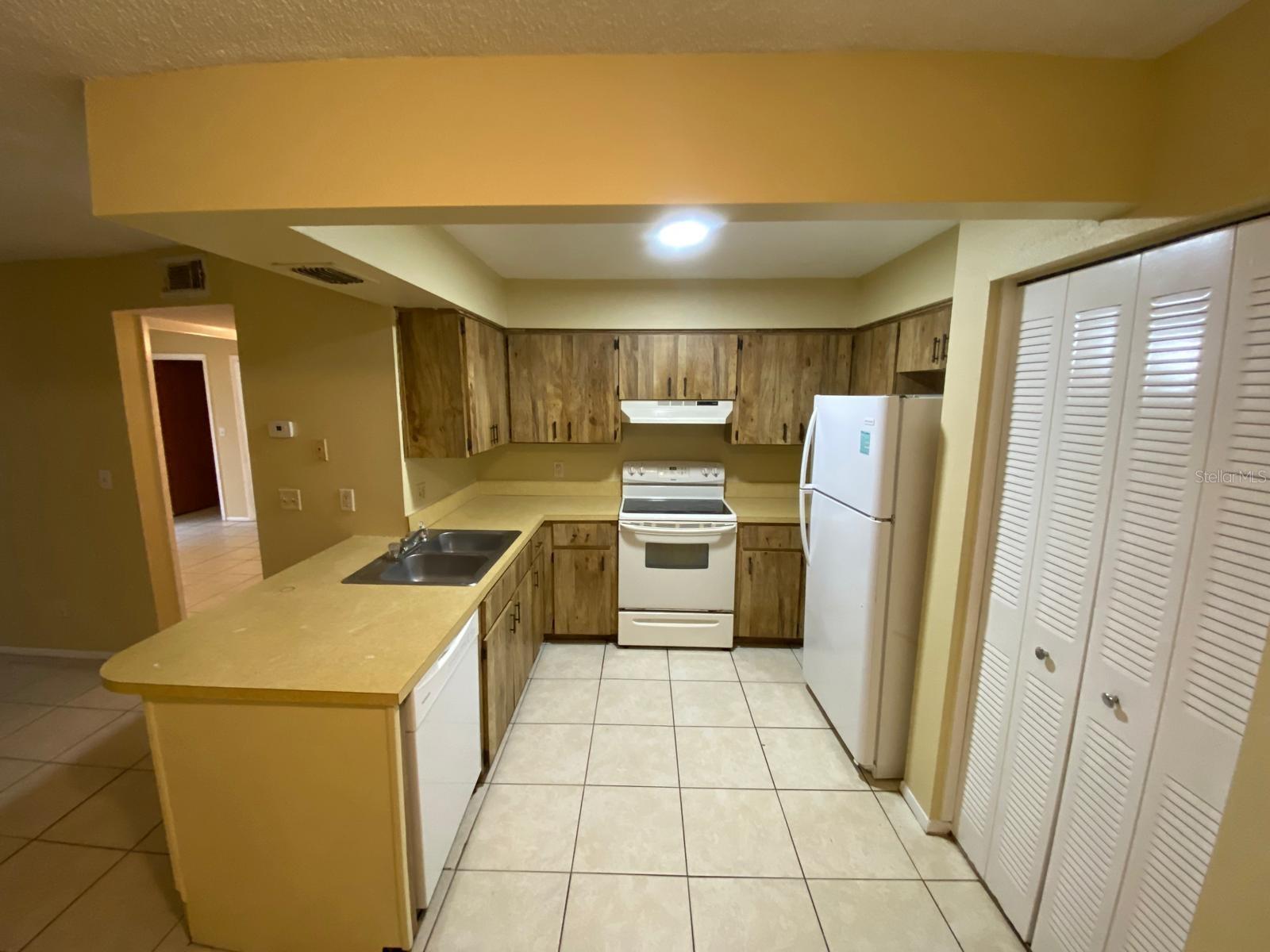 VILLAGE EAST - Residential Lease