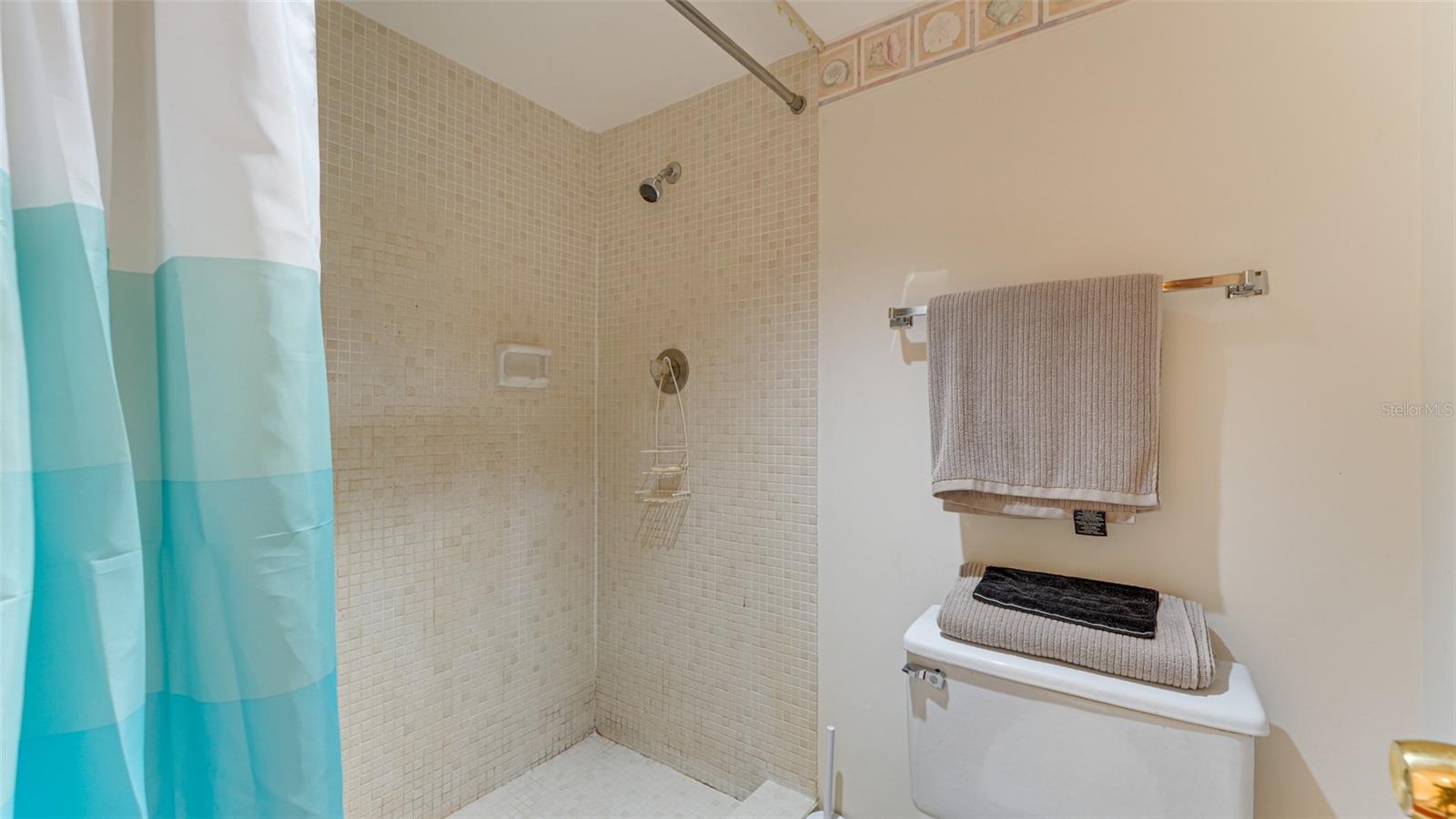 SEAPLACE I - Residential