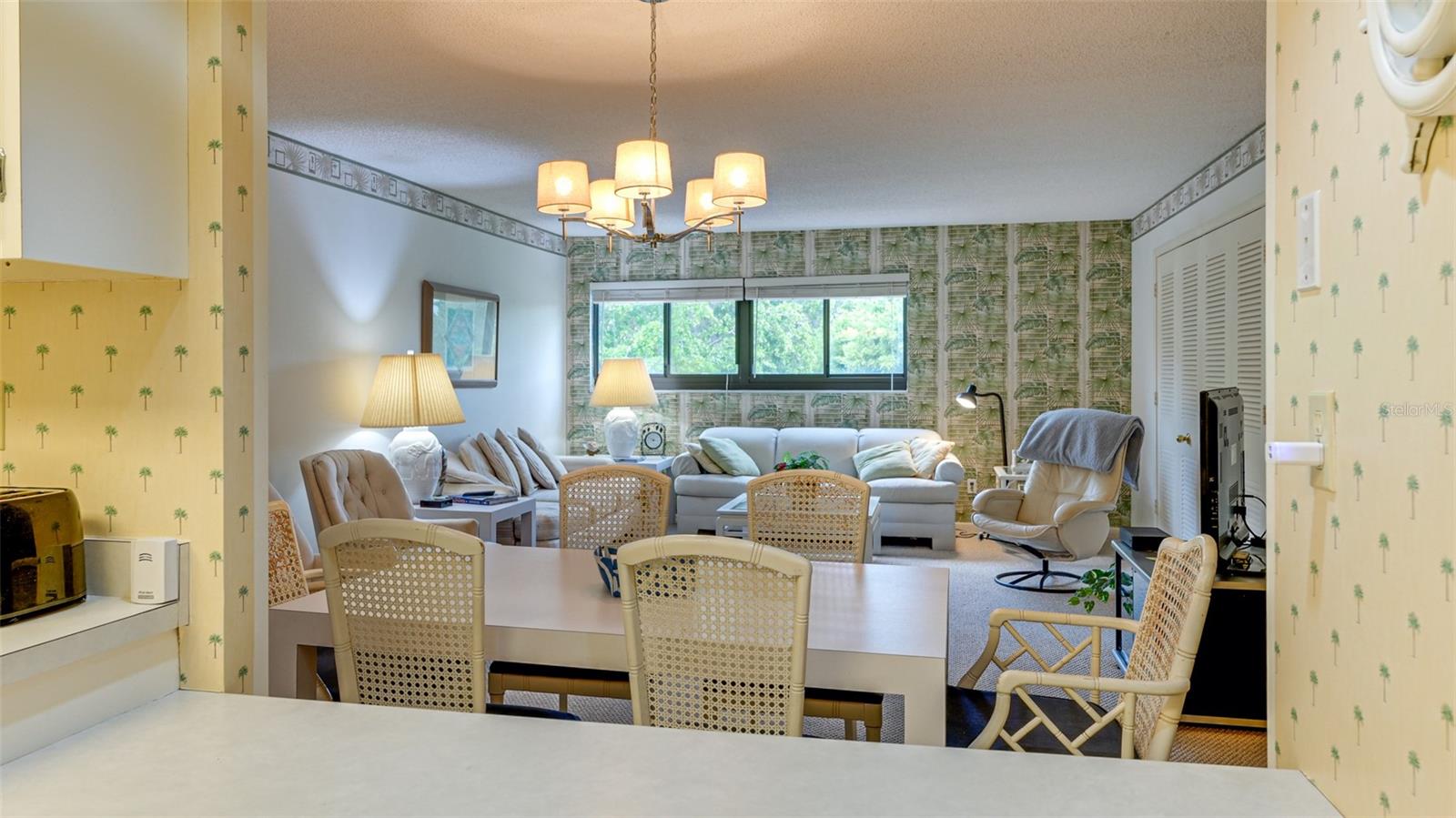 SEAPLACE I - Residential