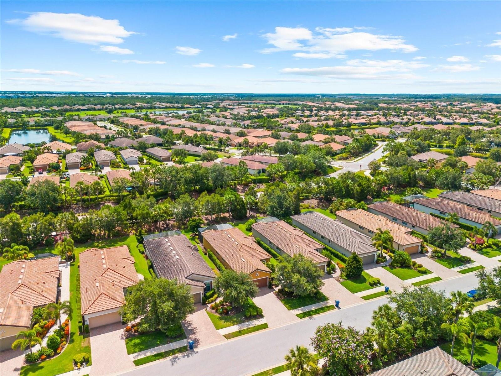 ESPLANADE - Residential