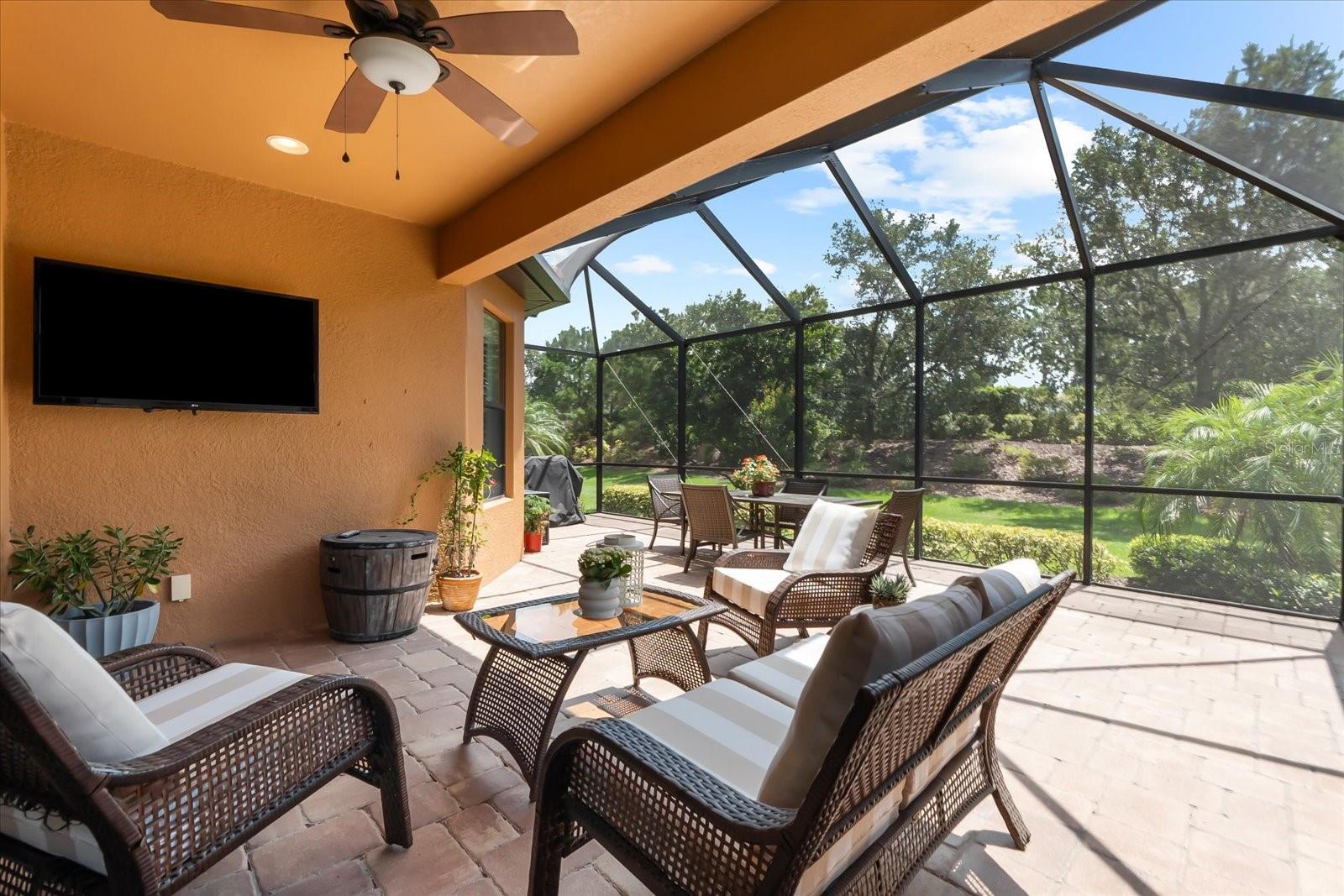 ESPLANADE - Residential