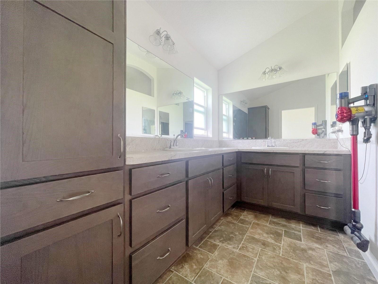 OXFORD OAKS PH 1 - Residential