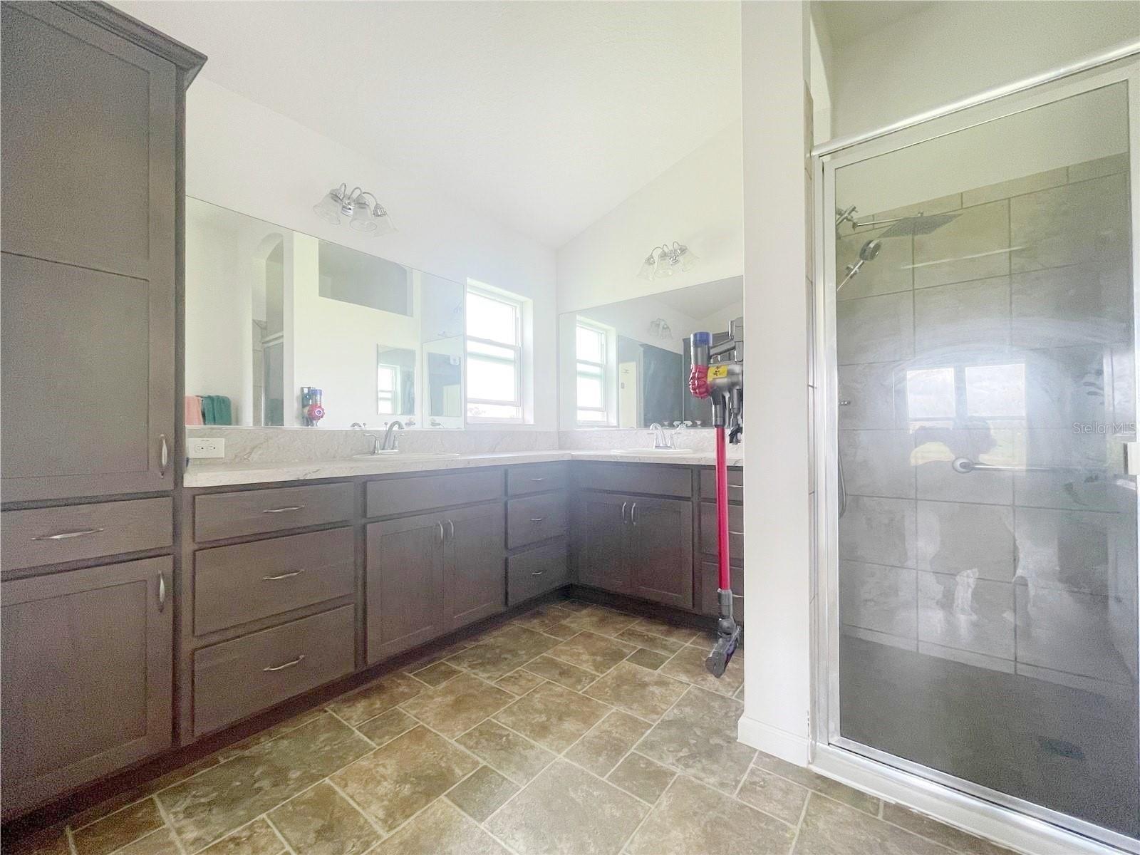OXFORD OAKS PH 1 - Residential