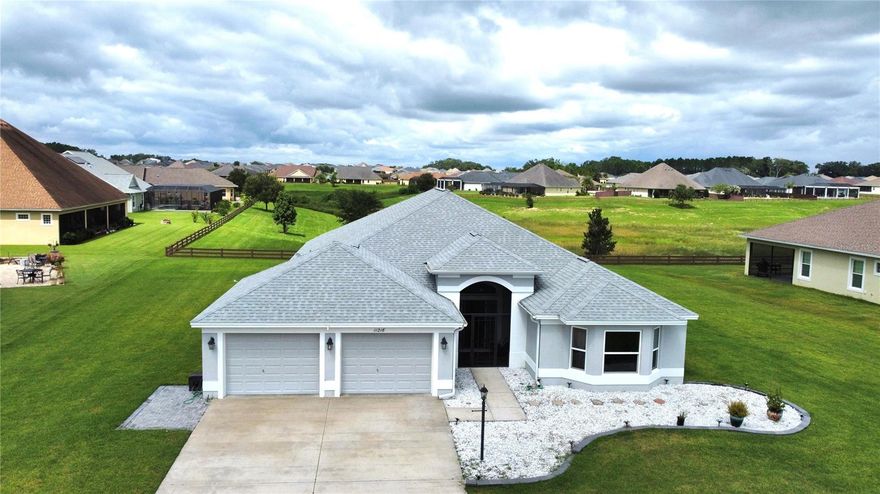 Seller motivated. Welcome to 11216 Roz Way, a beautifully maintained home that offers modern comfort in the vibrant Oxford neighborhood. This home is ideal for those seeking convenience, a desirable lifestyle, and easy accessibility. Just minutes from The Villages® shopping, dining, and entertainment, plus easy access to US-301 and I-75, you’ll find everything you need close at hand. Inside, enjoy a bright and functional floor plan with spacious living areas perfect for today’s lifestyle. Step outside to a welcoming neighborhood where residents appreciate nearby parks, retail centers, and recreational amenities—a community designed for active living and everyday convenience.
Whether you’re looking for a primary residence or a Florida retreat, this property combines location, comfort, and value. Don’t miss the opportunity to make it yours!