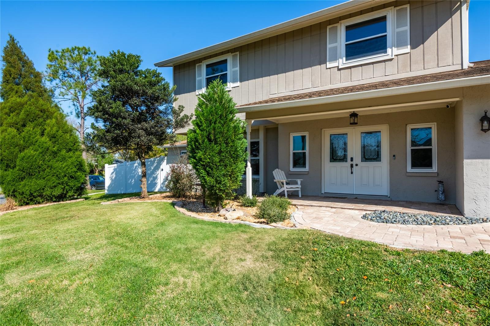 1375 CORNER OAKS DRIVE