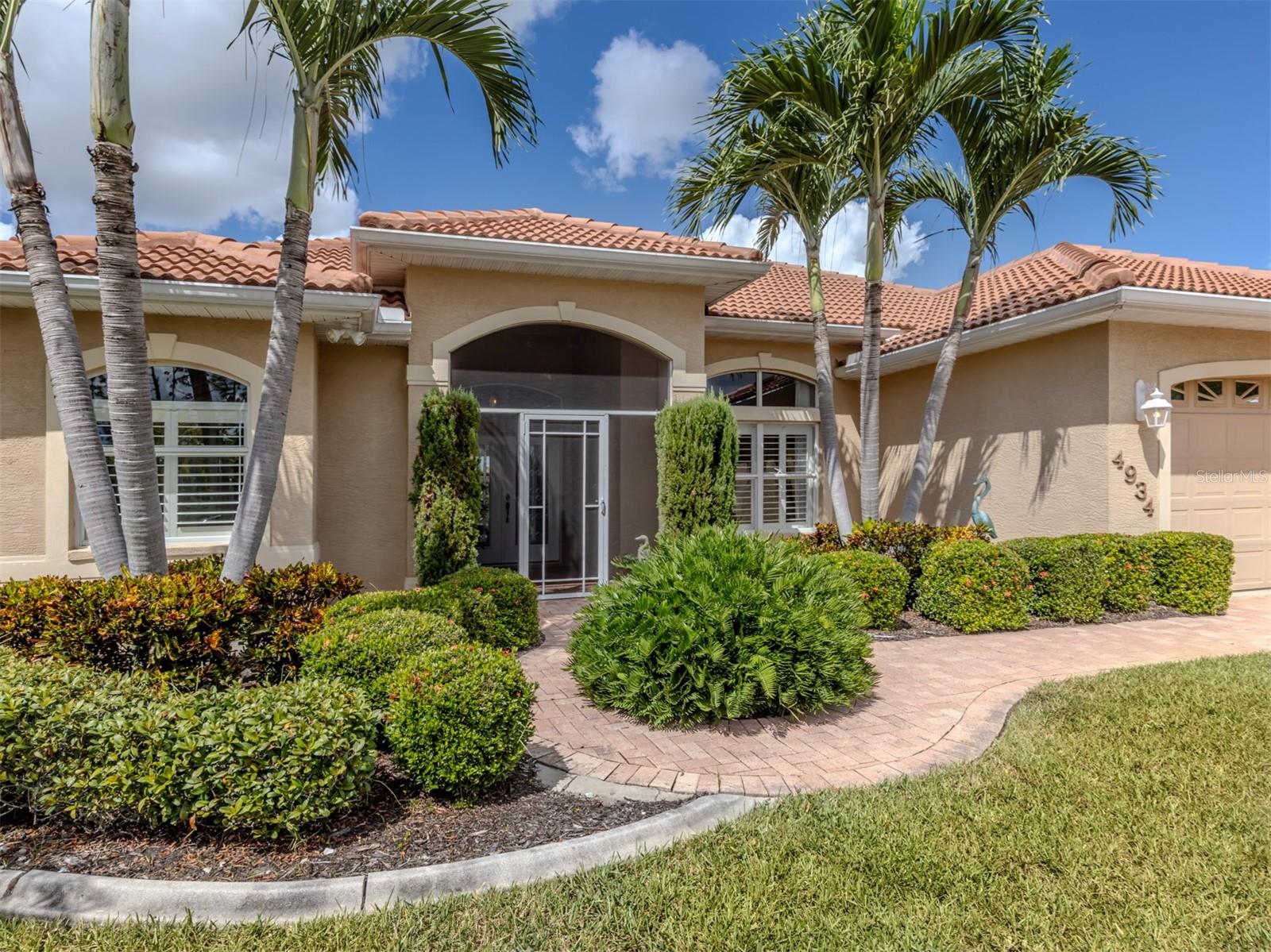 4934 LAUREL HILL DRIVE