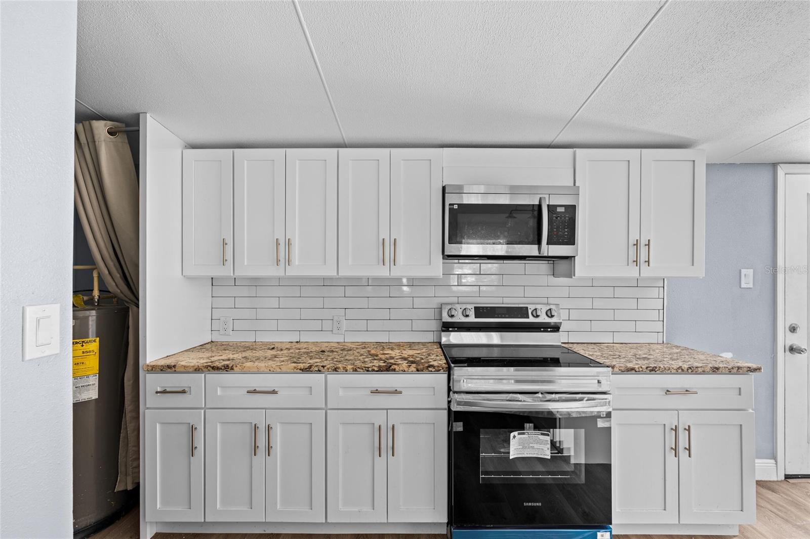 WATERWAY SHORES - Residential