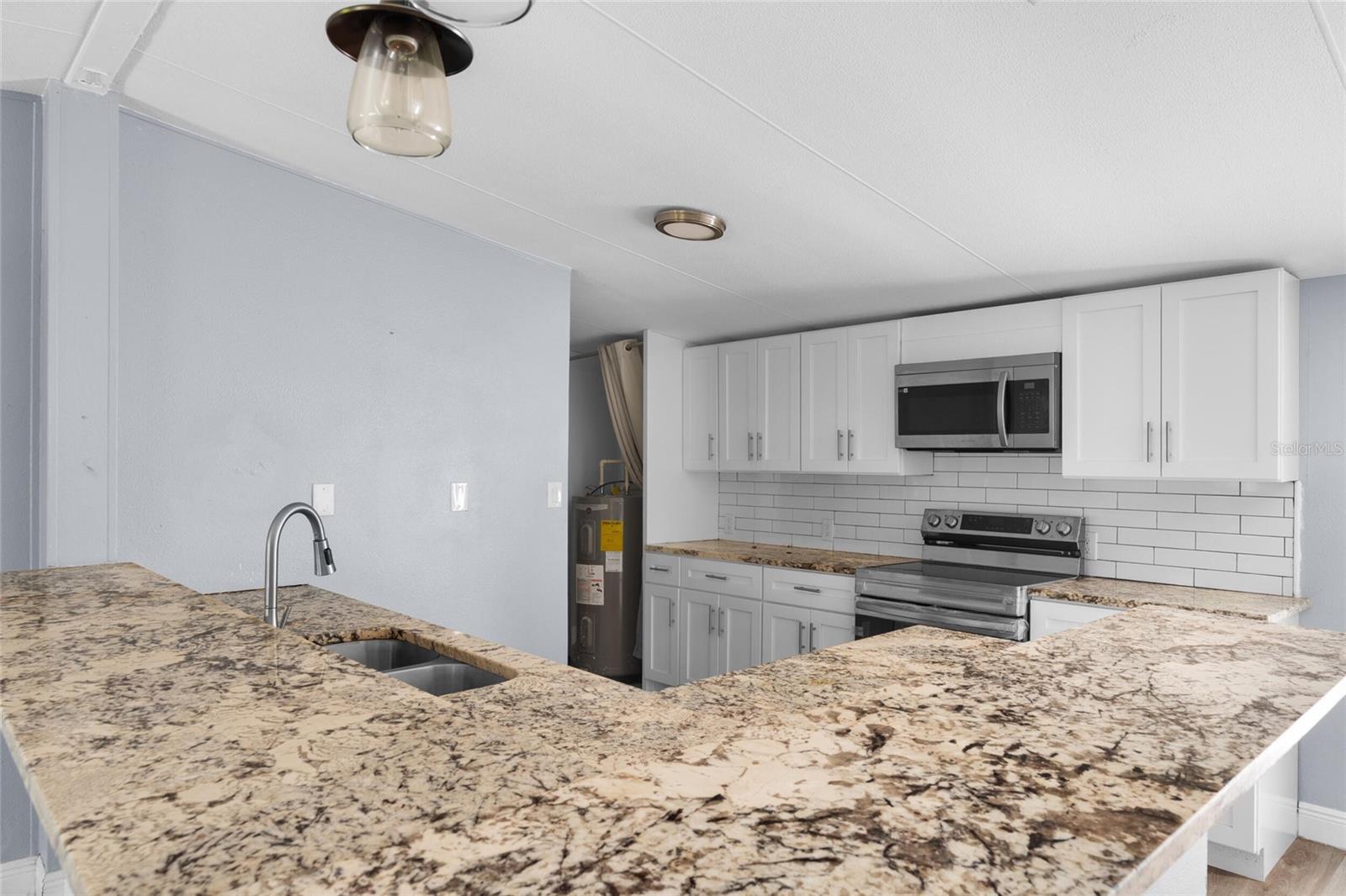 WATERWAY SHORES - Residential