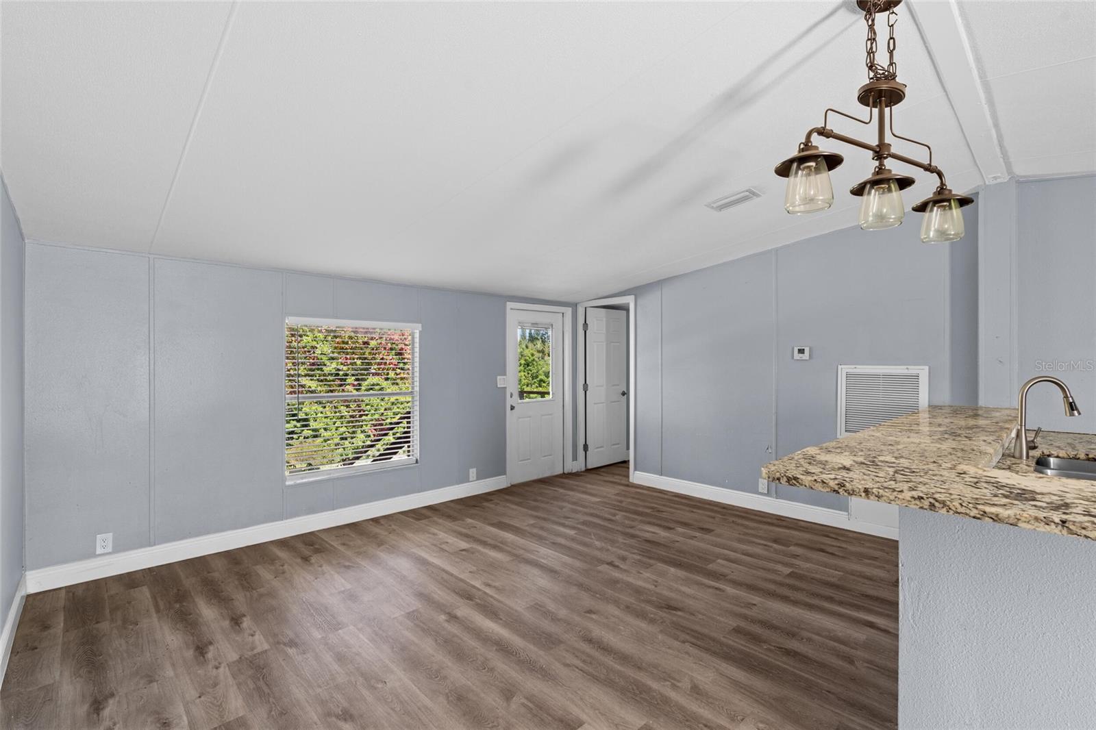 WATERWAY SHORES - Residential