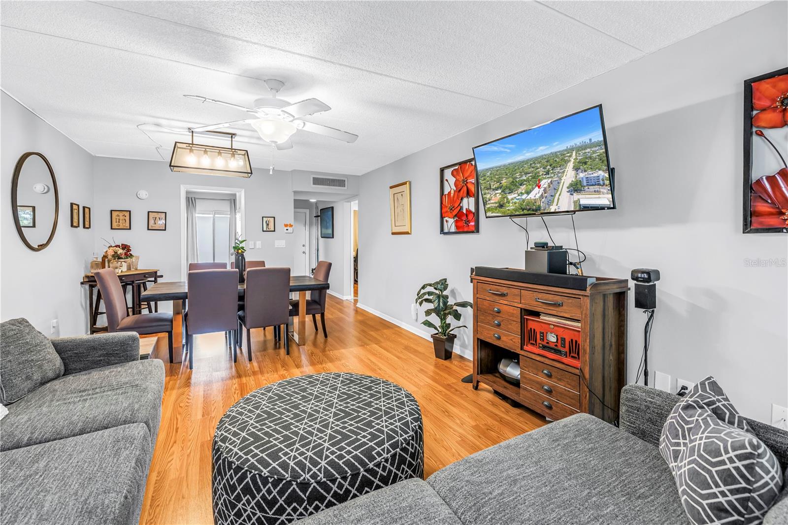 4435 1ST STREET NE 305