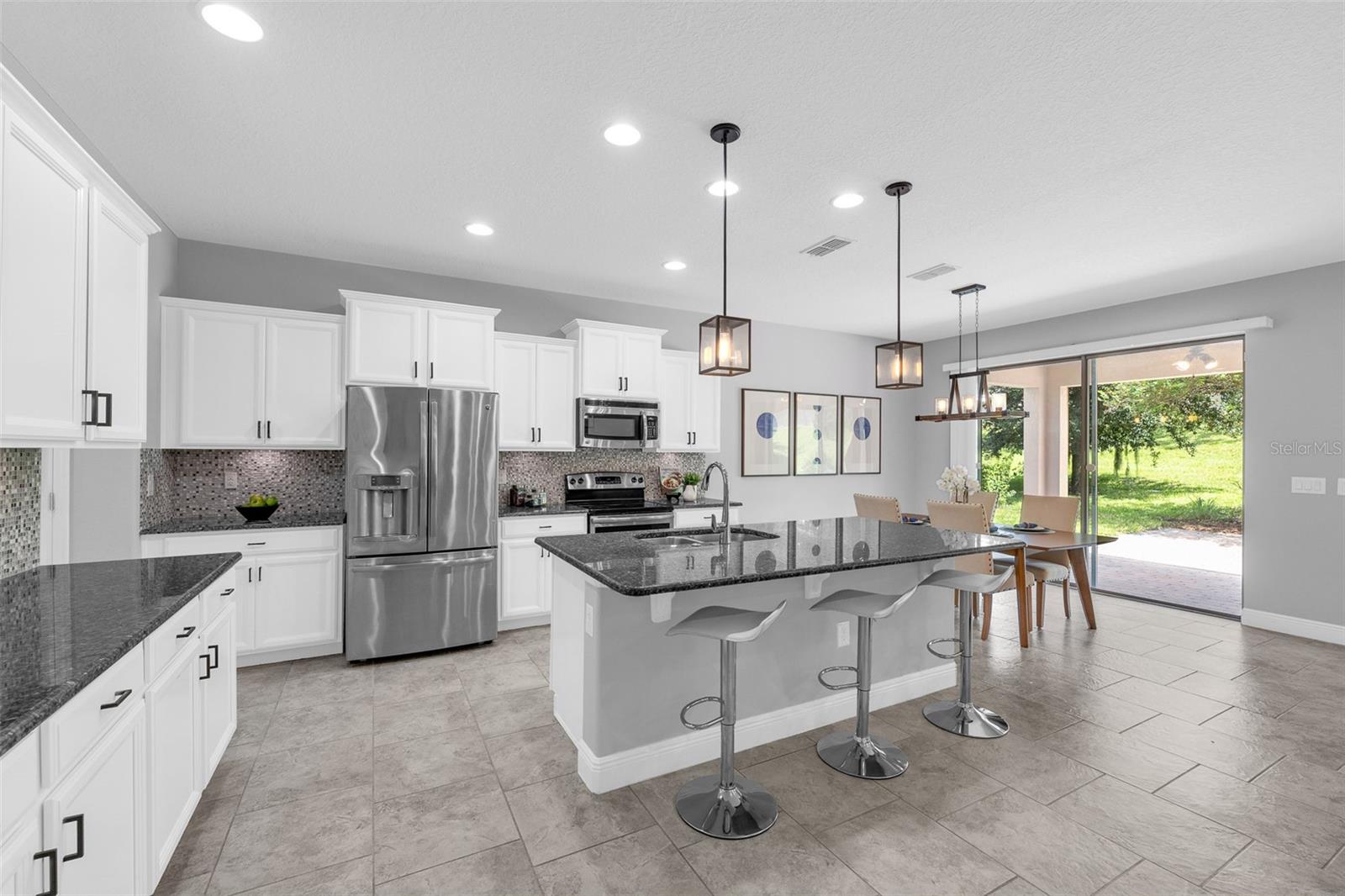 8807 EDEN COVE DRIVE