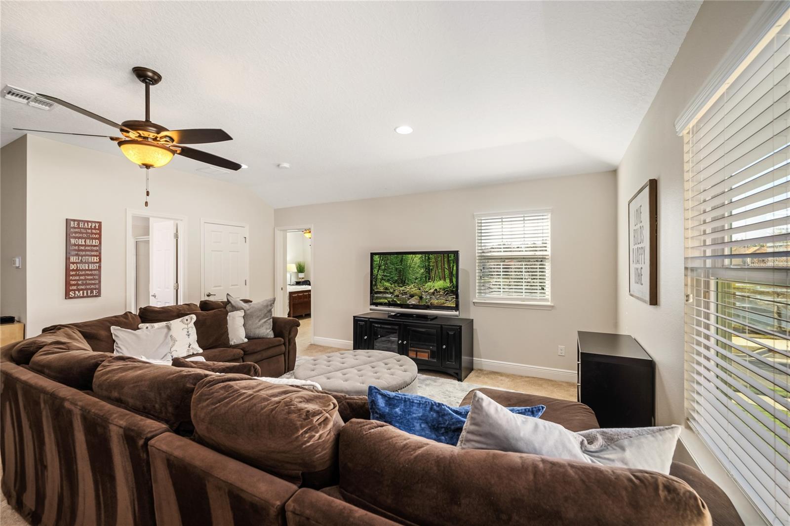 WINTER SPGS VILLAGE PH 2 - Residential