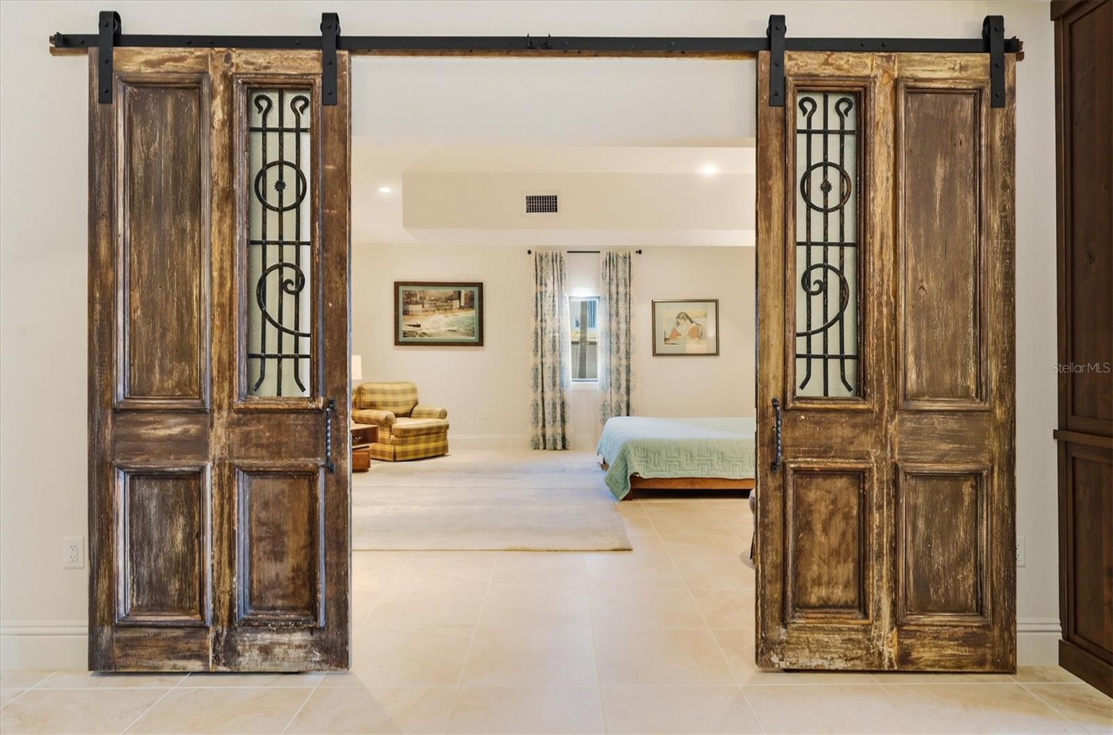 CASEY KEY - Residential