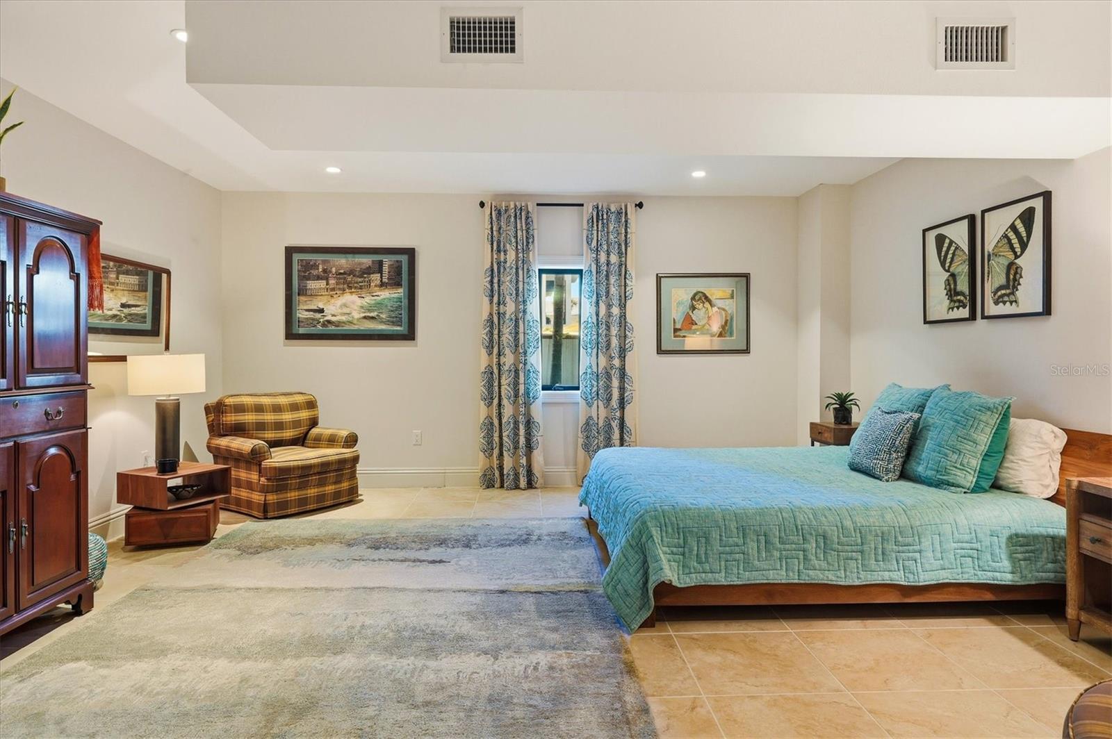 CASEY KEY - Residential