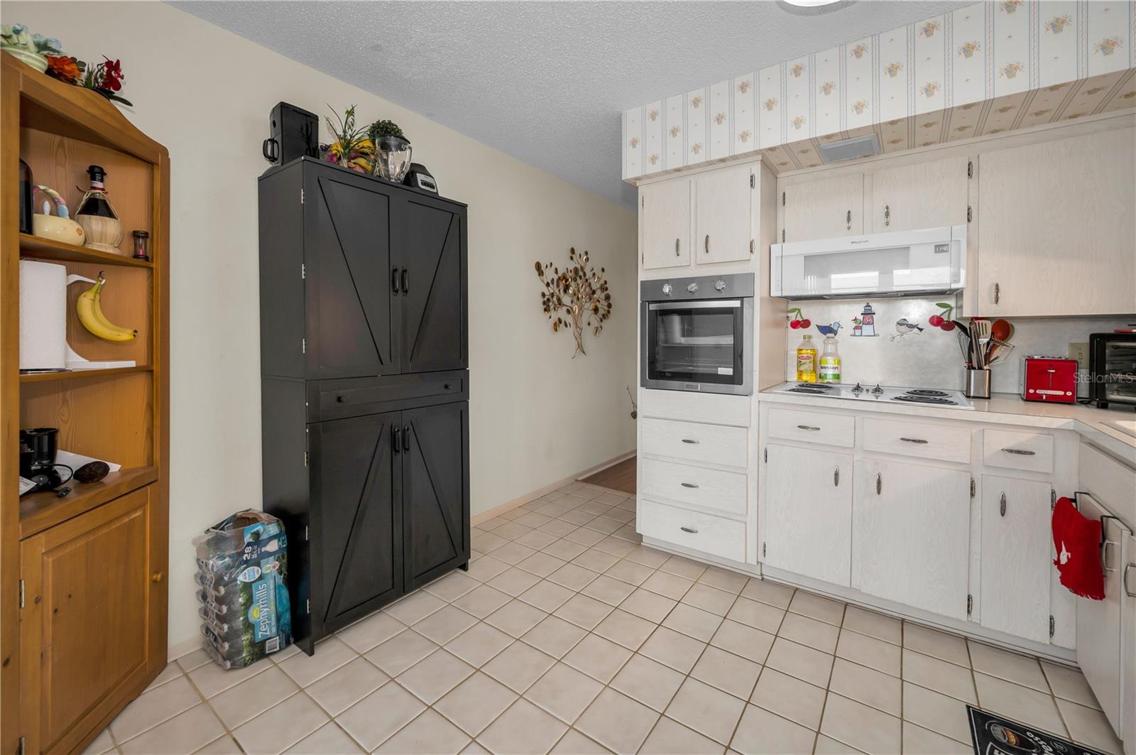 ON TOP OF THE WORLD - Residential