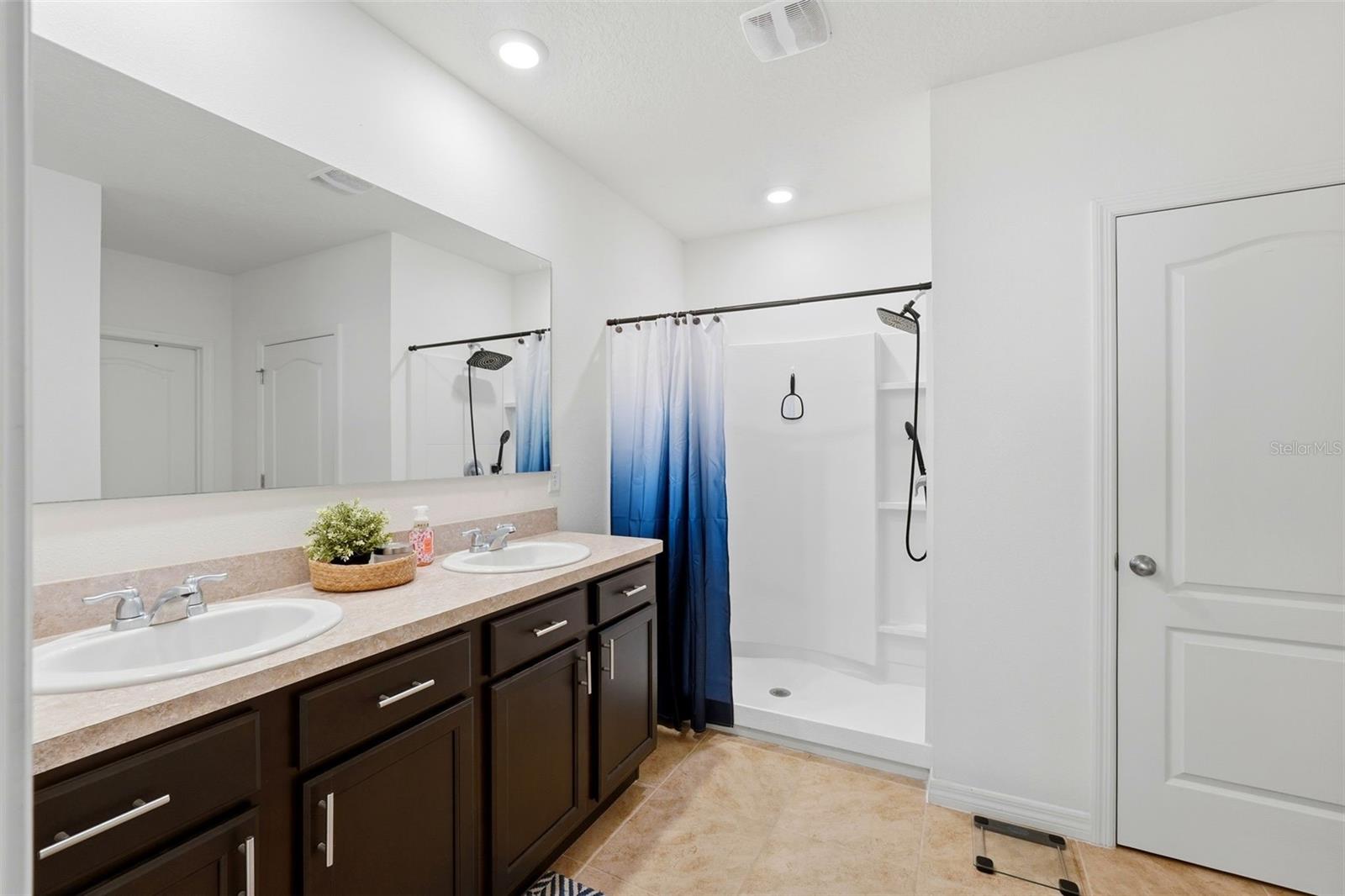 MEADOW WALK-PH 1 - Residential