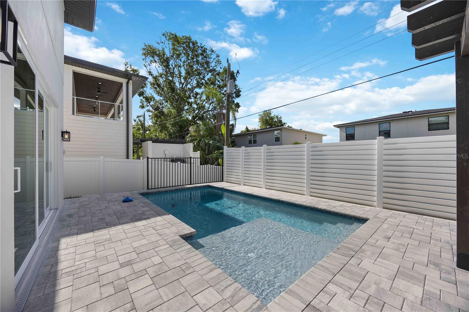 RUSTIC LODGE - Residential