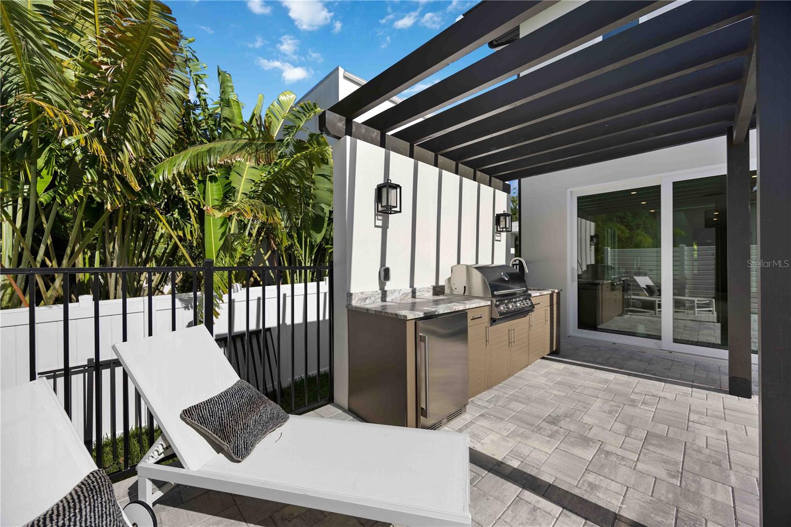 RUSTIC LODGE - Residential