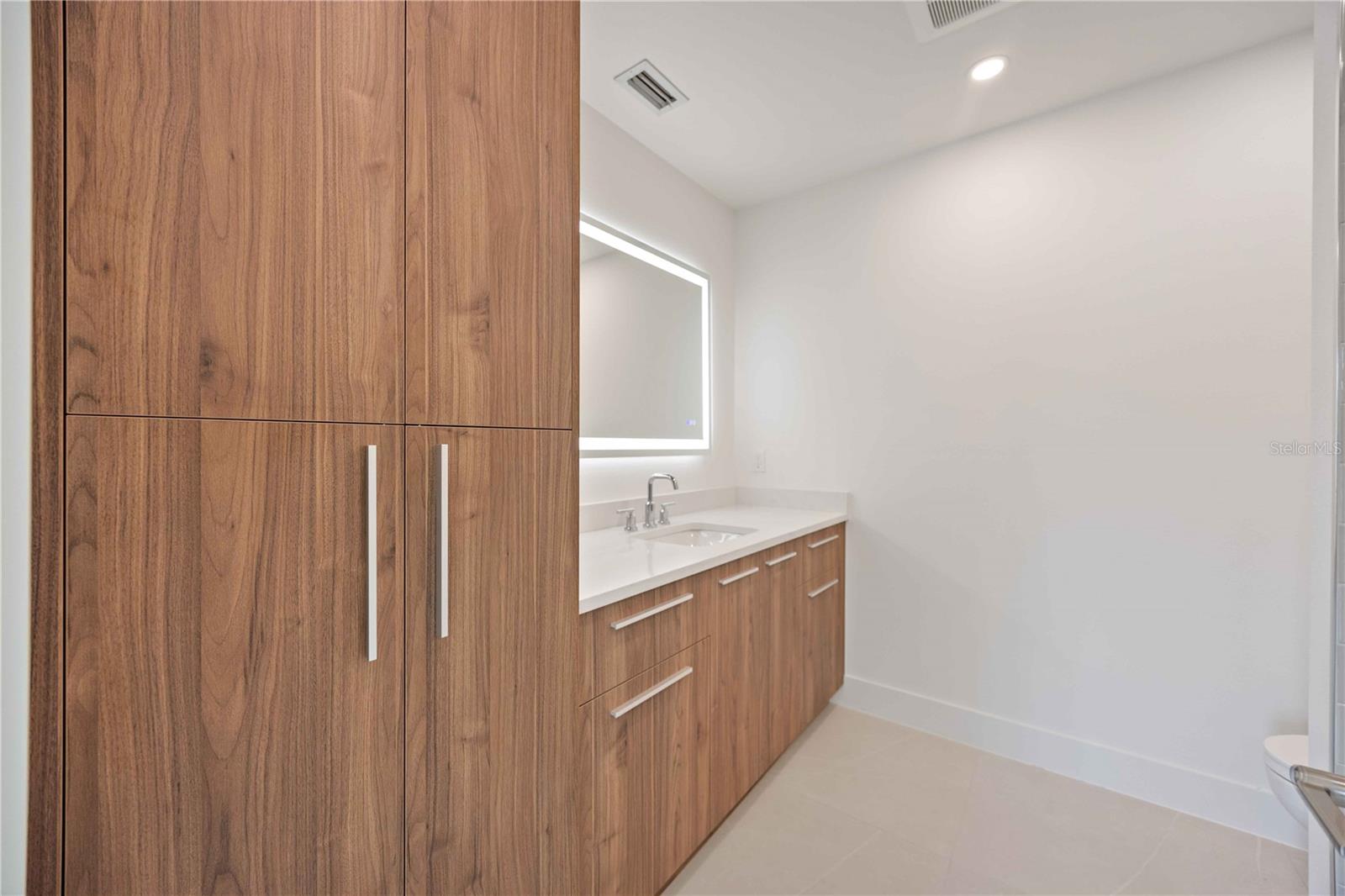 RUSTIC LODGE - Residential