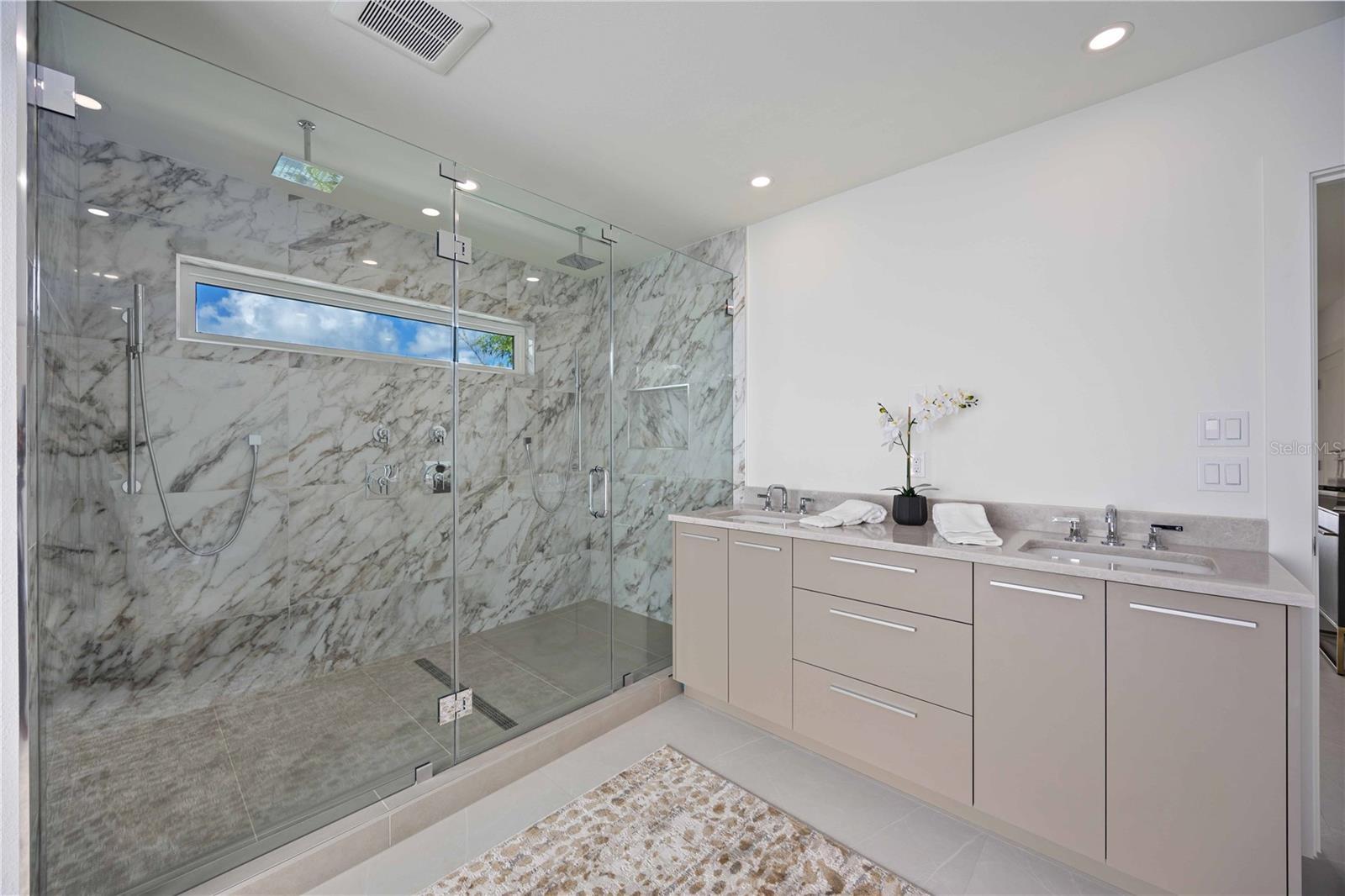 RUSTIC LODGE - Residential