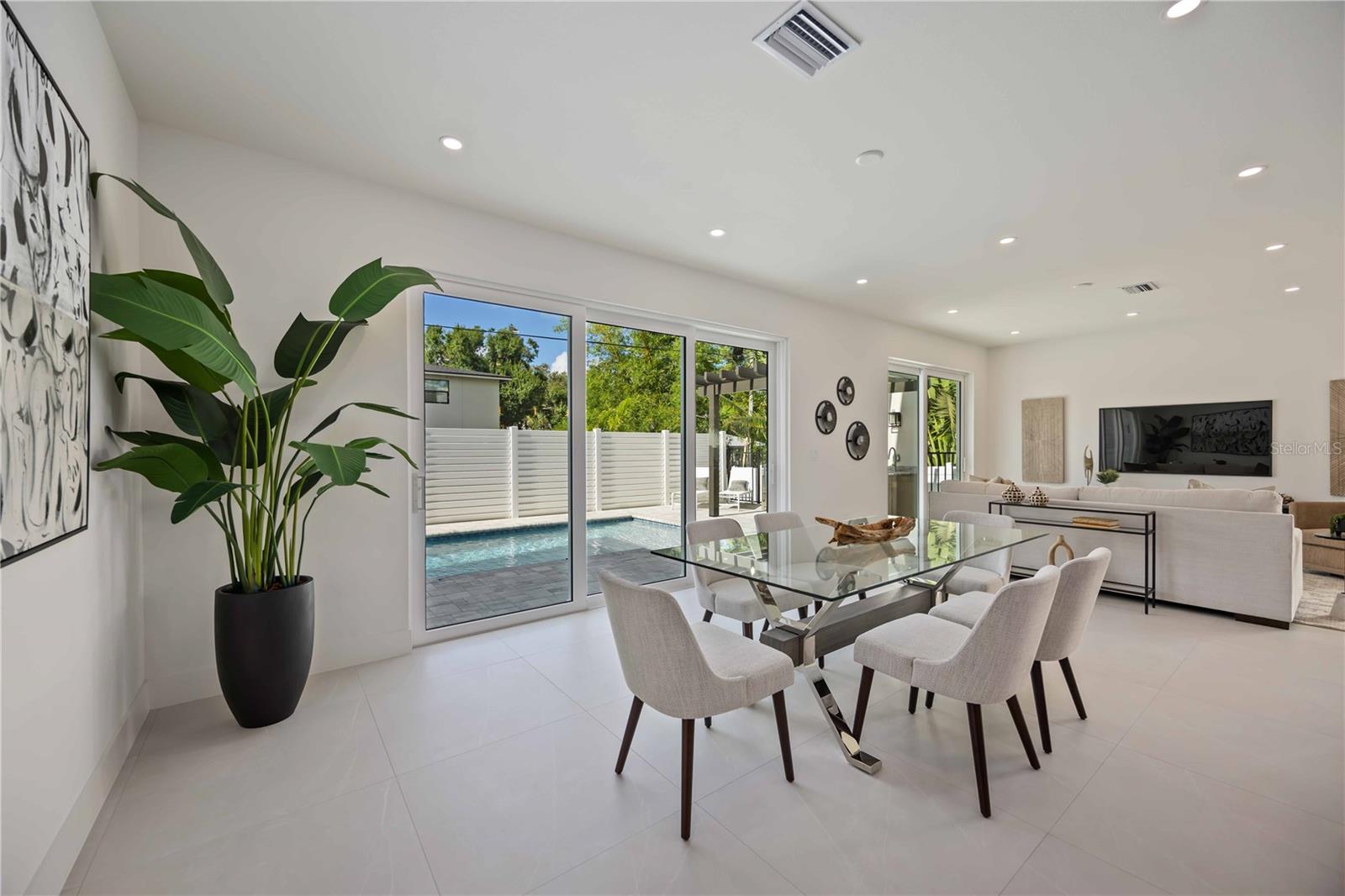 RUSTIC LODGE - Residential