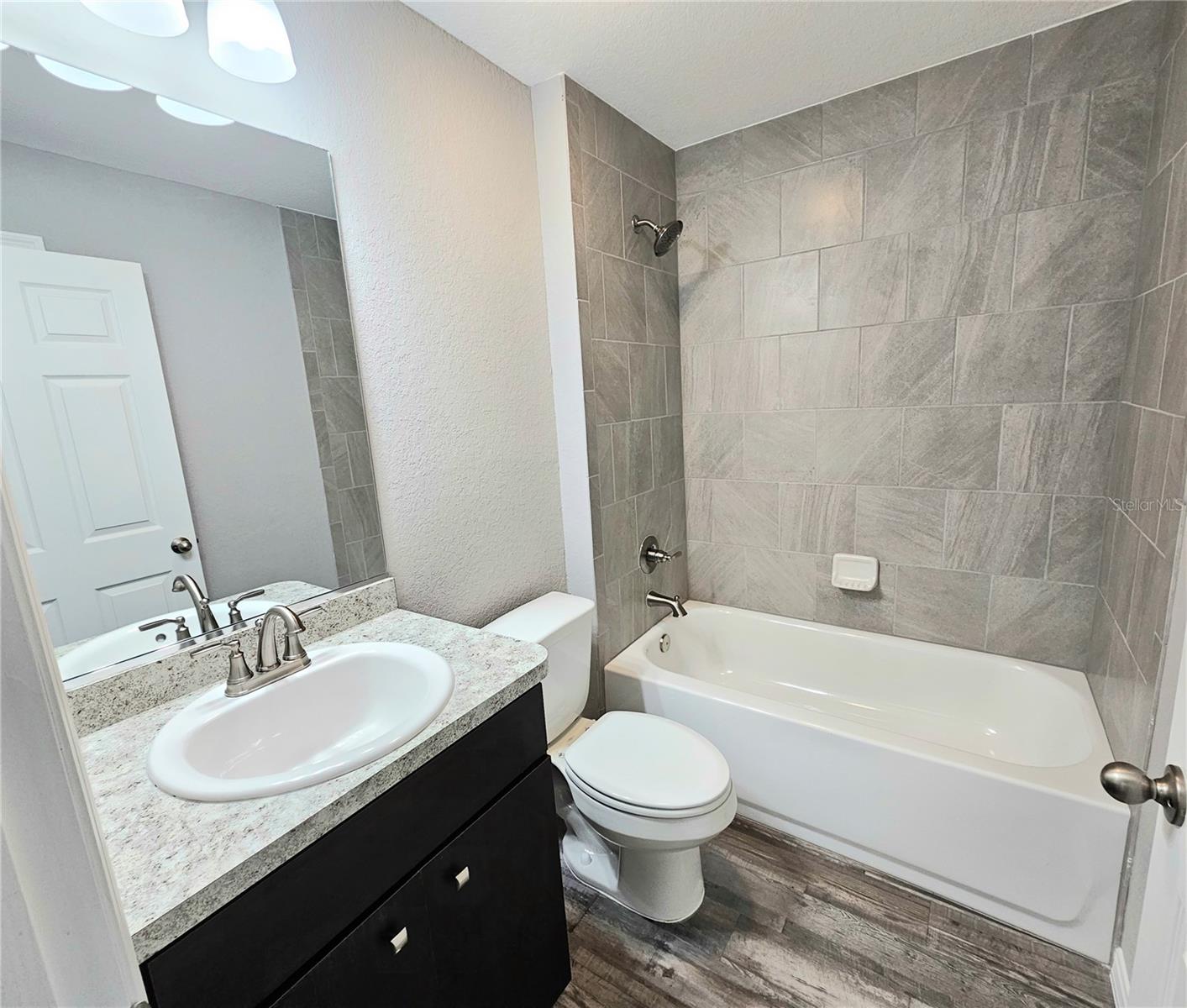 MARION OAKS UN TEN - Residential Lease