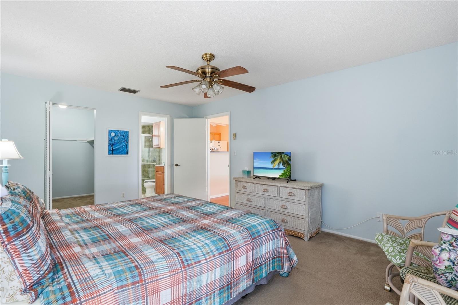 CALOOSA BAYVIEW CONDO PH A - Residential