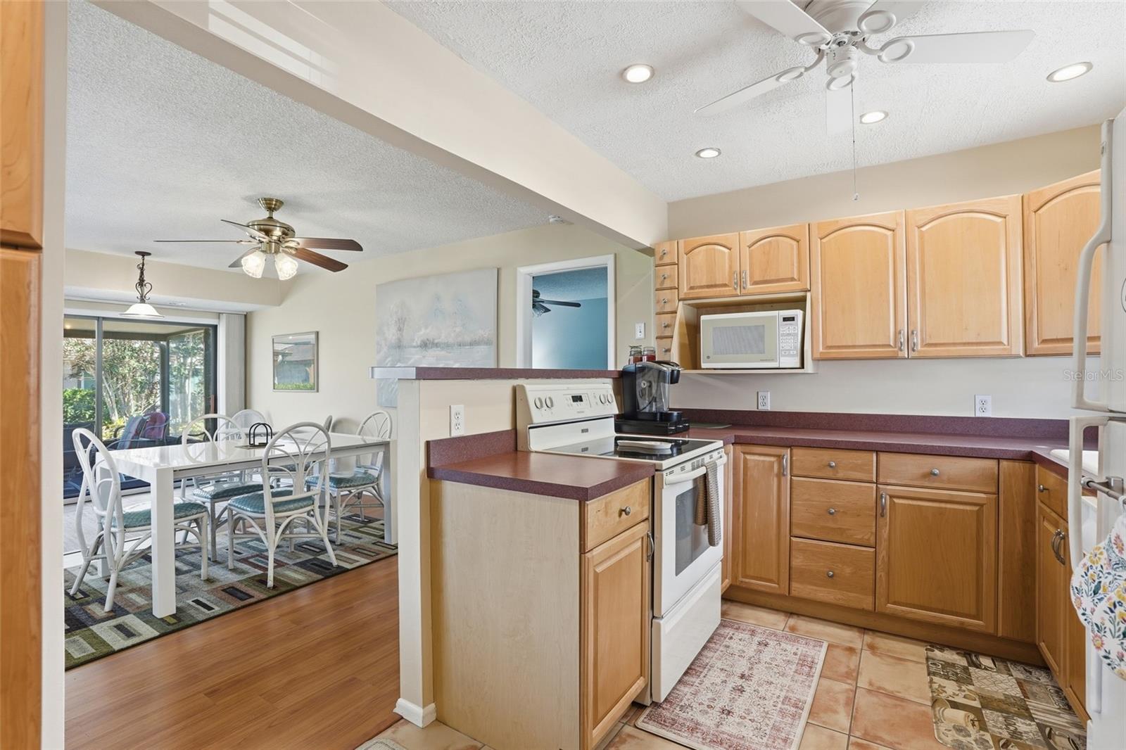 CALOOSA BAYVIEW CONDO PH A - Residential