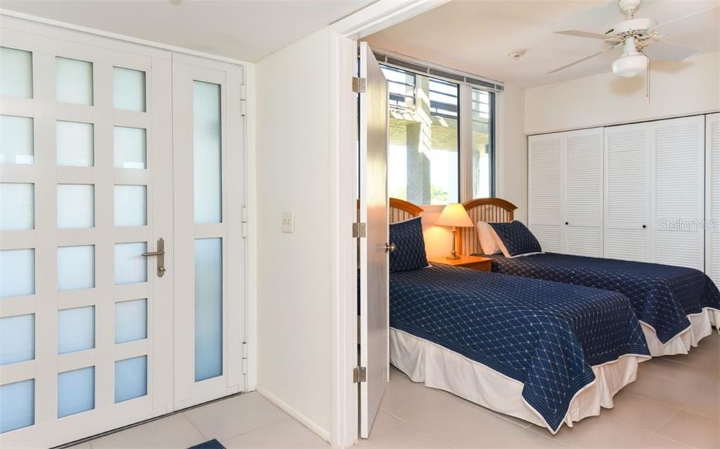 BEACHPLACE I - Residential Lease