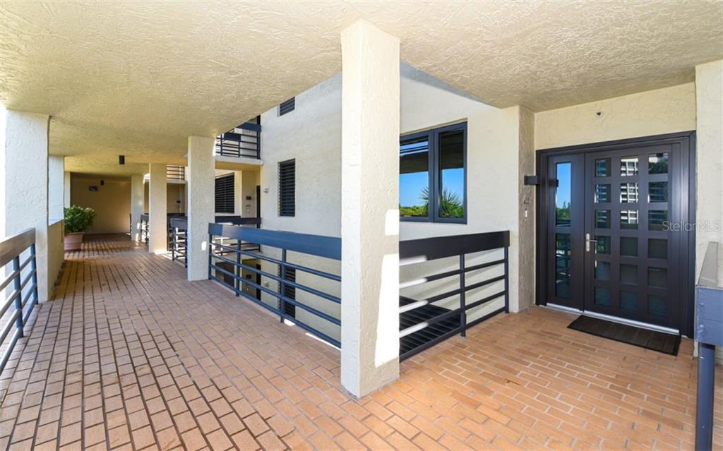 BEACHPLACE I - Residential Lease