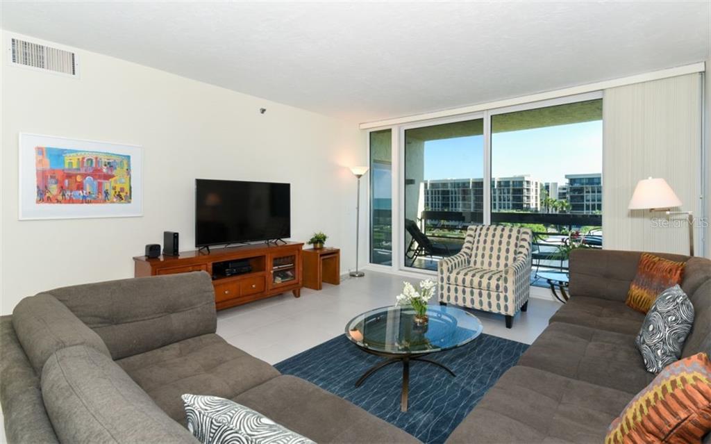 BEACHPLACE I - Residential Lease