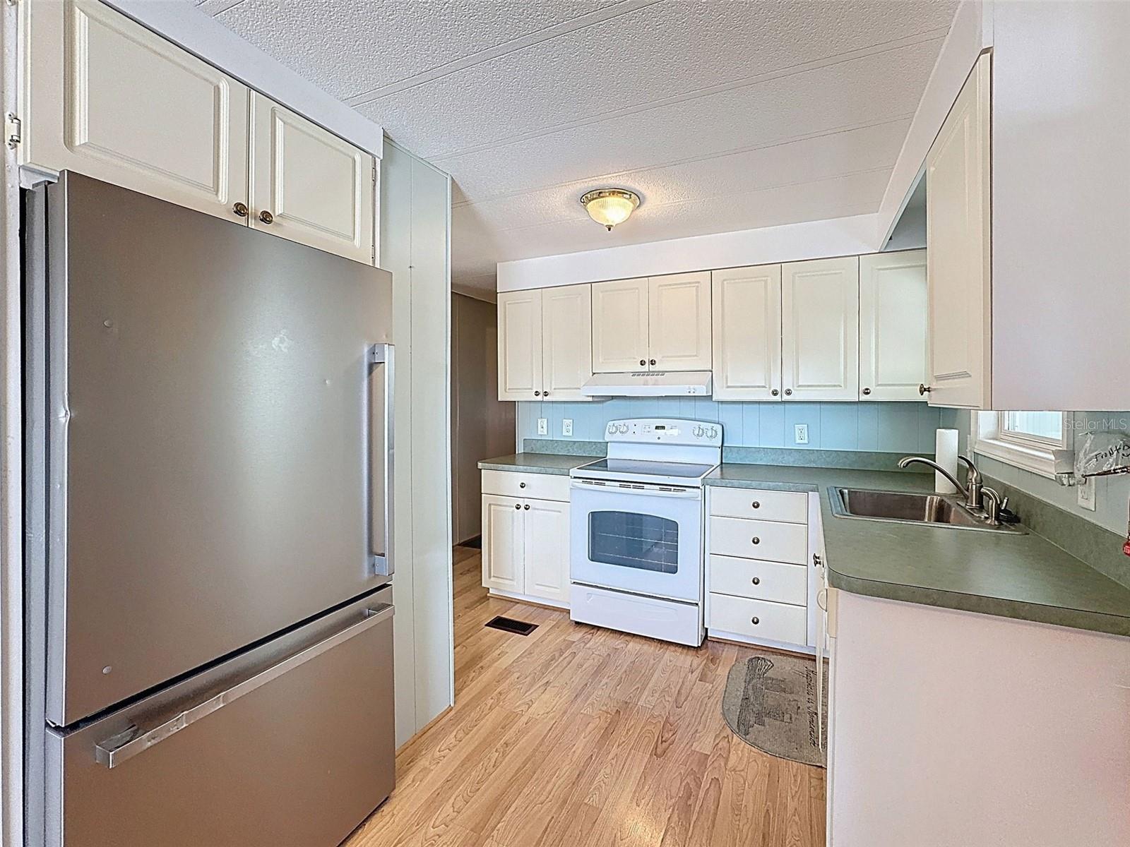 12119 HORSESHOE LANE