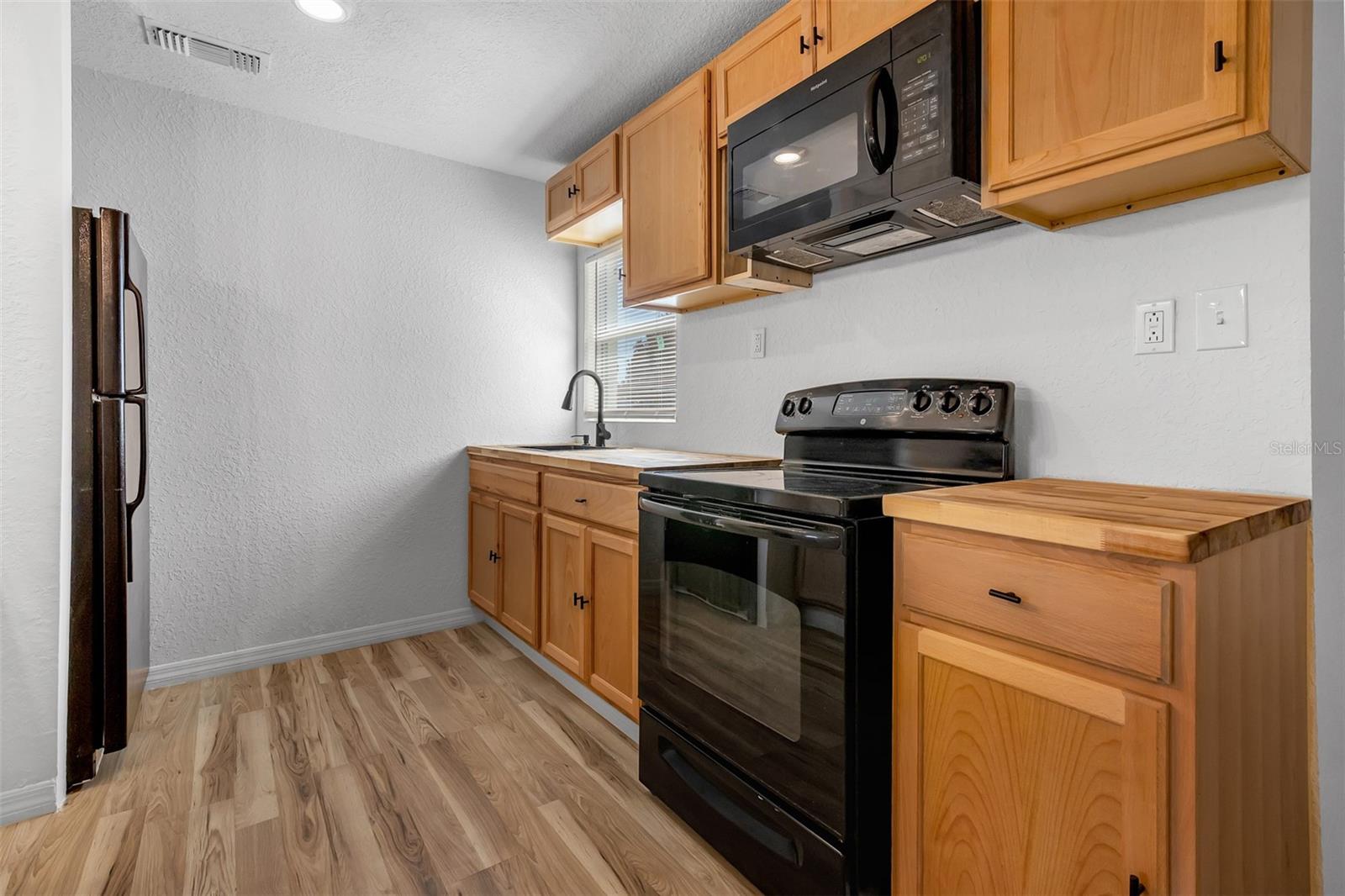 AZALEA PARK SEC 03 - Residential