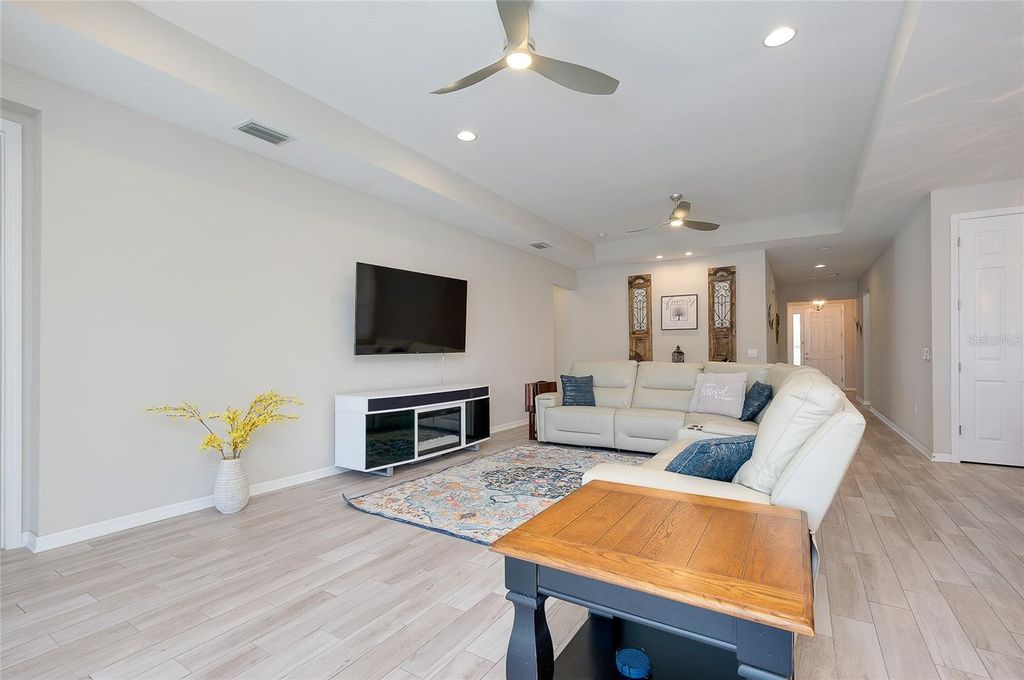 Photo of 11472 Montserrat Drive, Venice, FL 34293 (MLS # N6143139)