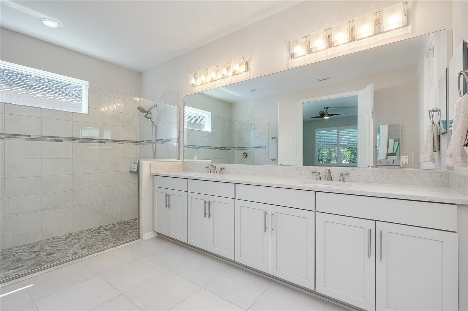 OASIS/WEST VLGS PH 1 - Residential