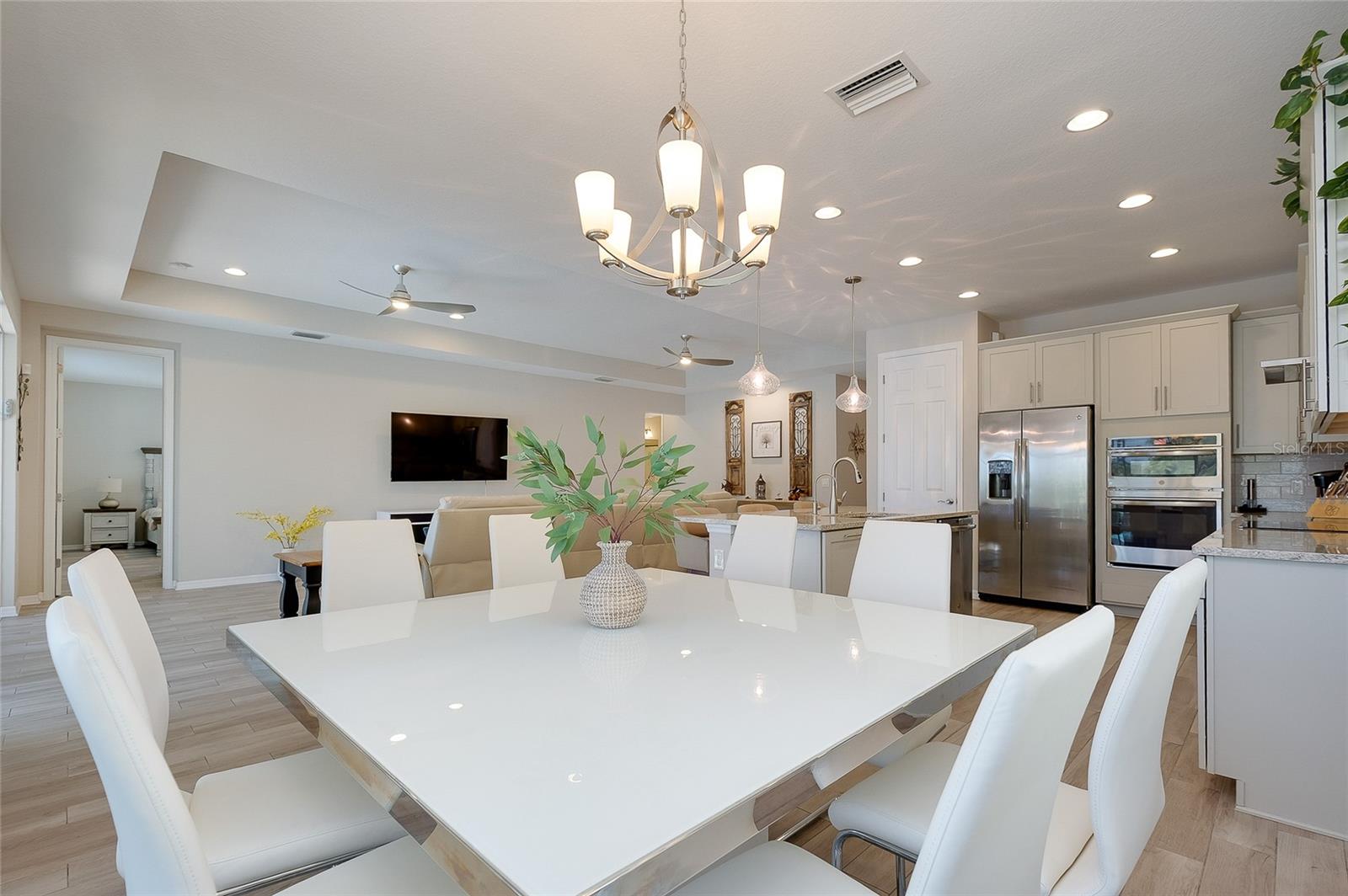 OASIS/WEST VLGS PH 1 - Residential