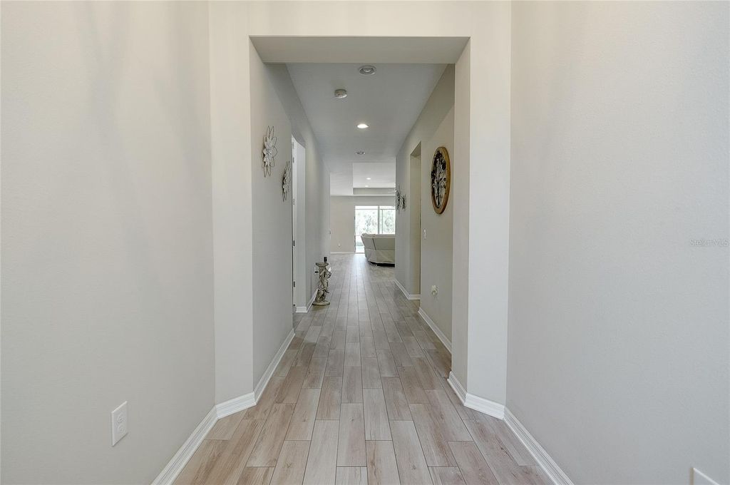 Photo of 11472 Montserrat Drive, Venice, FL 34293 (MLS # N6143139)