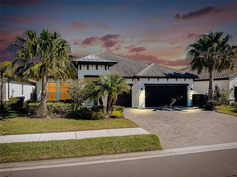 Photo of 11472 Montserrat Drive, Venice, FL 34293 (MLS # N6143139)