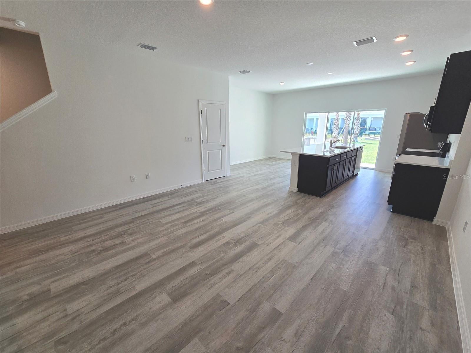 737 MAPLE OAK DRIVE
