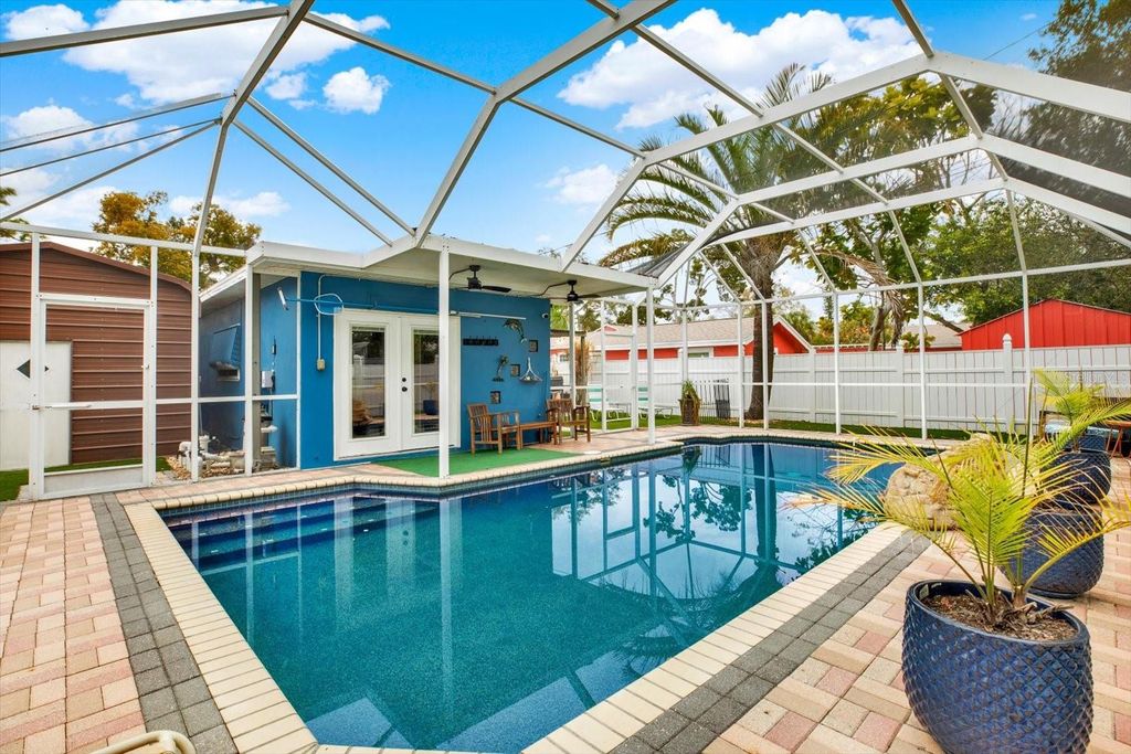 Photo of 1322 Freemont Street S, Gulfport, FL 33707 (MLS # TB8469322)