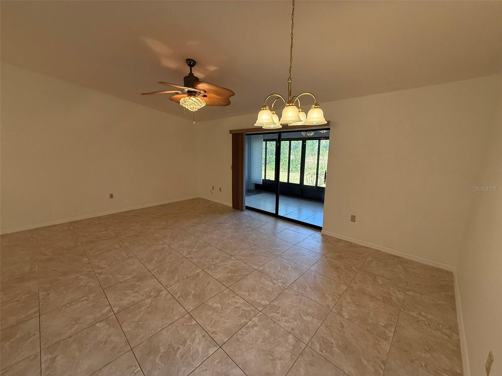 VILLA ESTATE 04 - Residential Lease