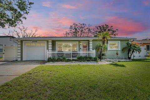 2025 JEFFERSON AVENUE DUNEDIN FL 34698