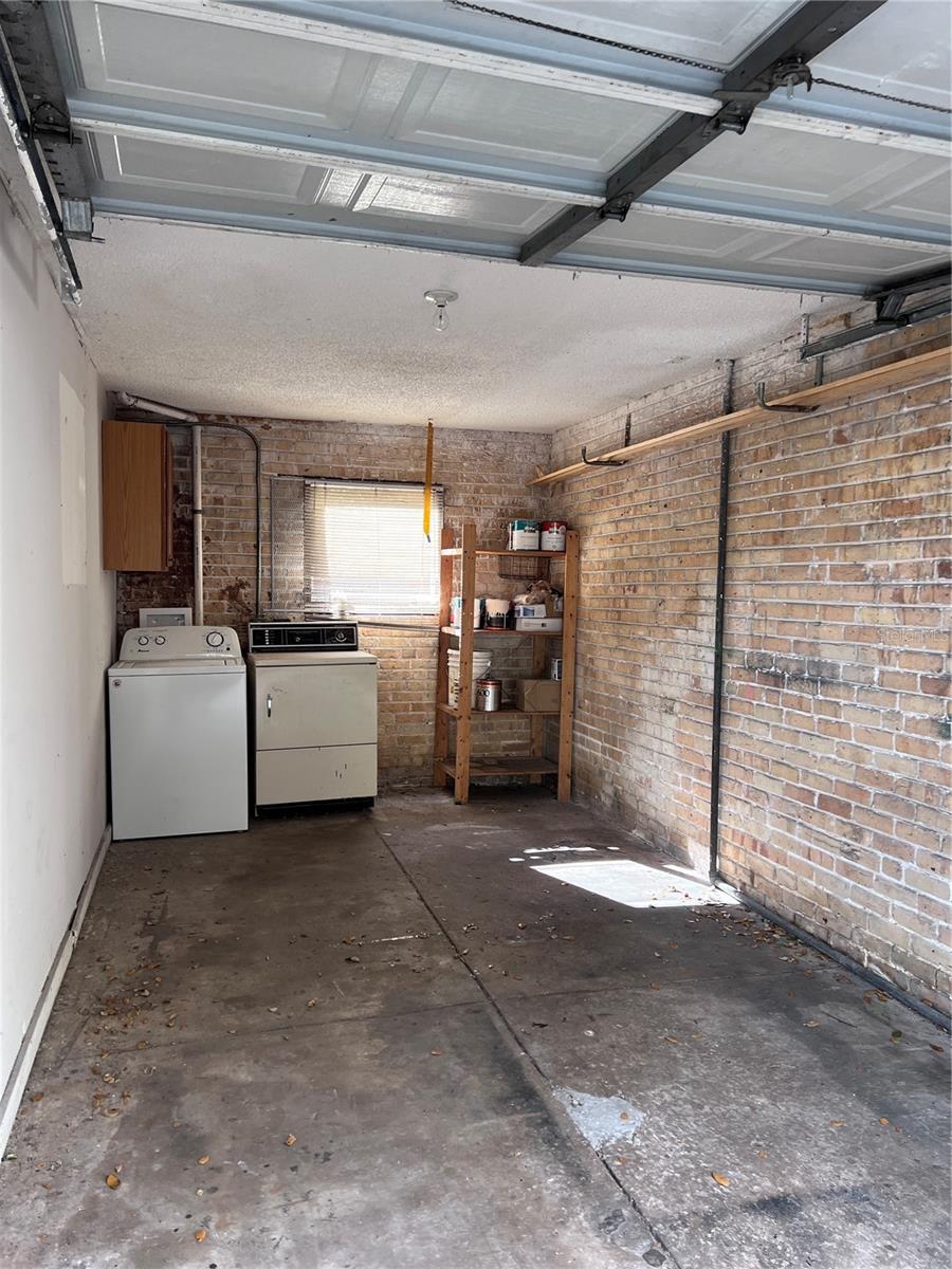 REVISED DANIELS BROS SUB - Residential Lease