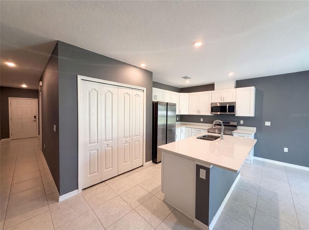 Photo of 1443 General Custer Avenue, Daytona Beach, FL 32124 (MLS # O6423658)