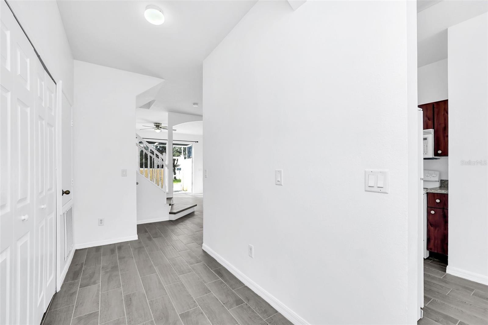 FIESTA KEY PH 1B - Residential Lease