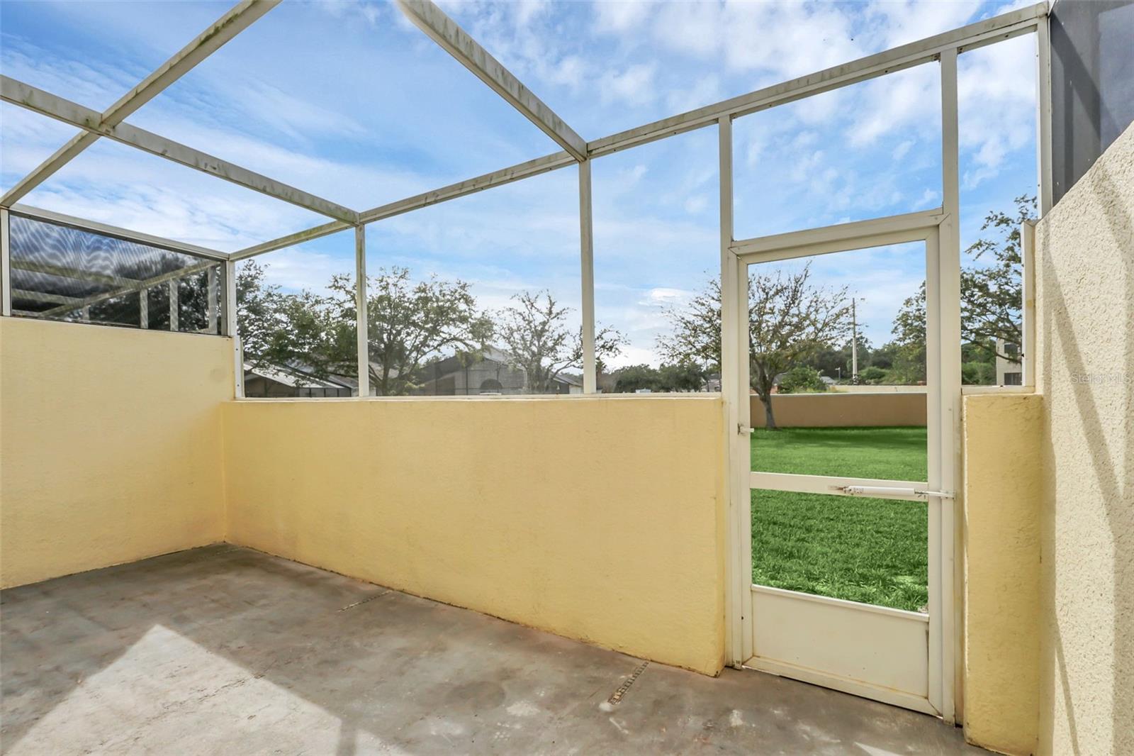 FIESTA KEY PH 1B - Residential Lease