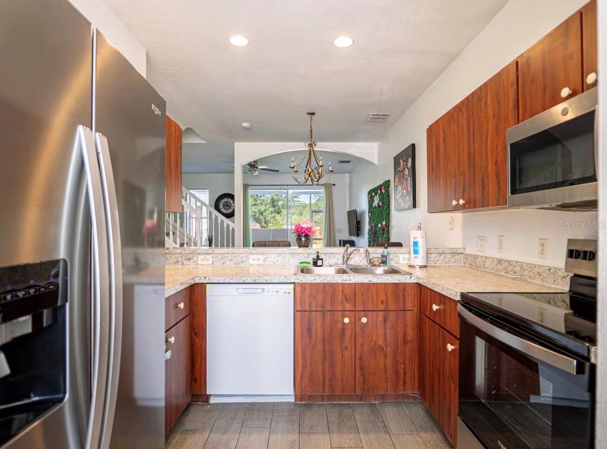 FIESTA KEY PH 1B - Residential Lease