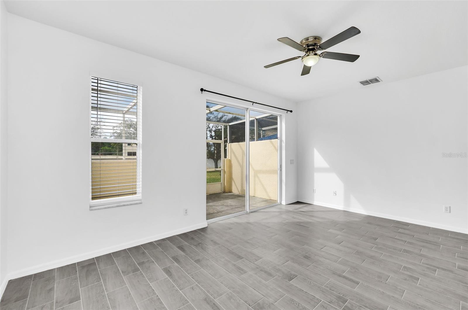 FIESTA KEY PH 1B - Residential Lease